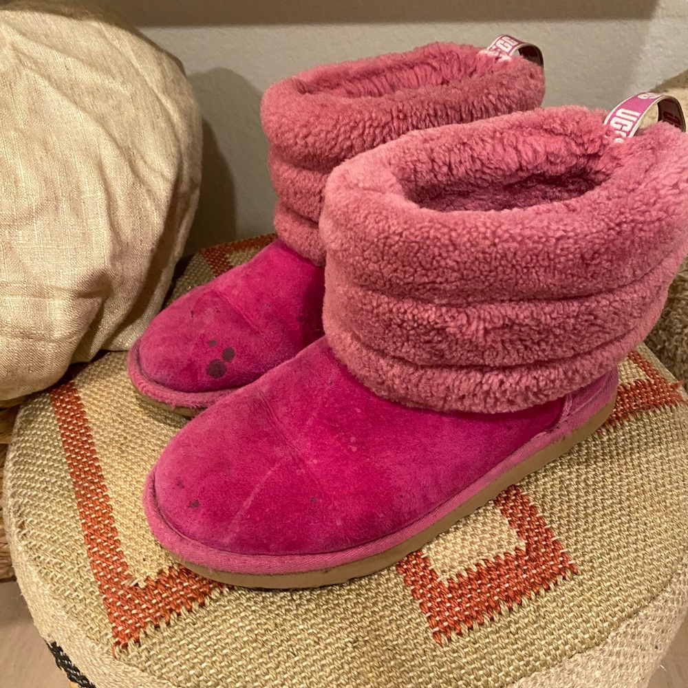 GIRLS AUTHENTIC UGG BOOT HOT PINK SZ 4